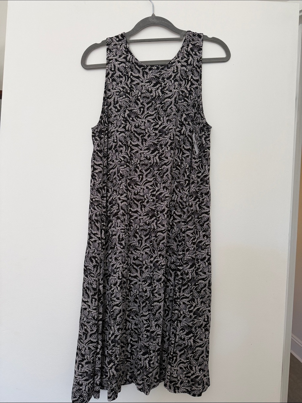 Old Navy Black and White Floral Midi Tank Dress